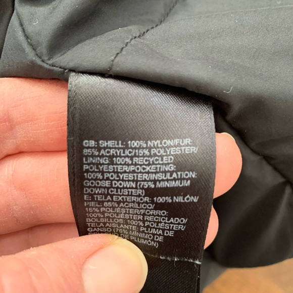 Women’s North Face Down Parka - Picture 3 of 5